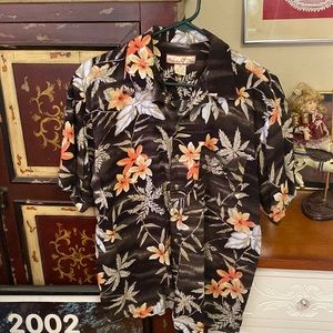 Paradise Blue button down mens shirt. Size medium